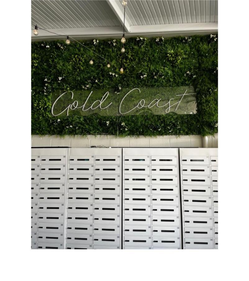 Capsuleaccom Hostel Gold Coast Buitenkant foto